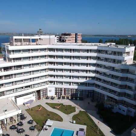 Hotel Ambasador Mamaia Buitenkant foto