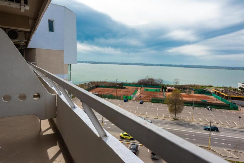 Hotel Ambasador Mamaia Buitenkant foto