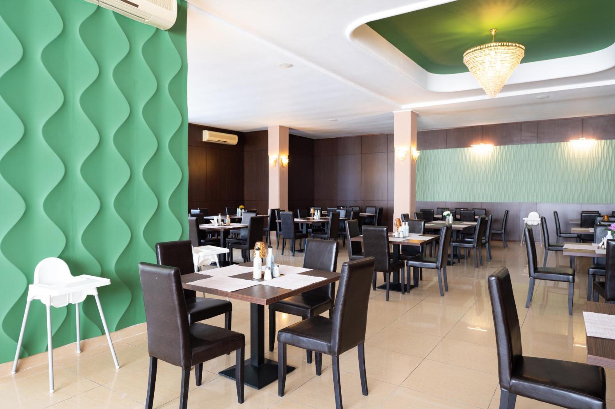 Hotel Ambasador Mamaia Buitenkant foto
