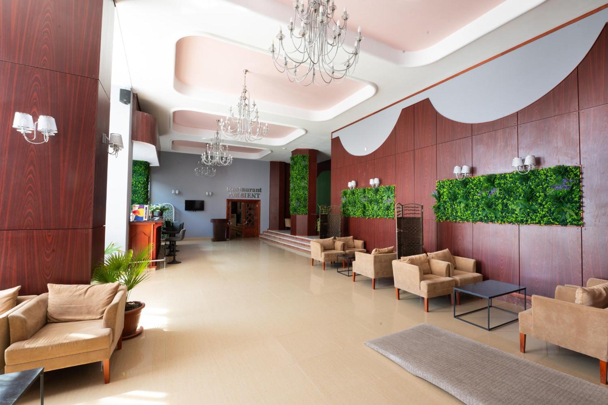 Hotel Ambasador Mamaia Buitenkant foto