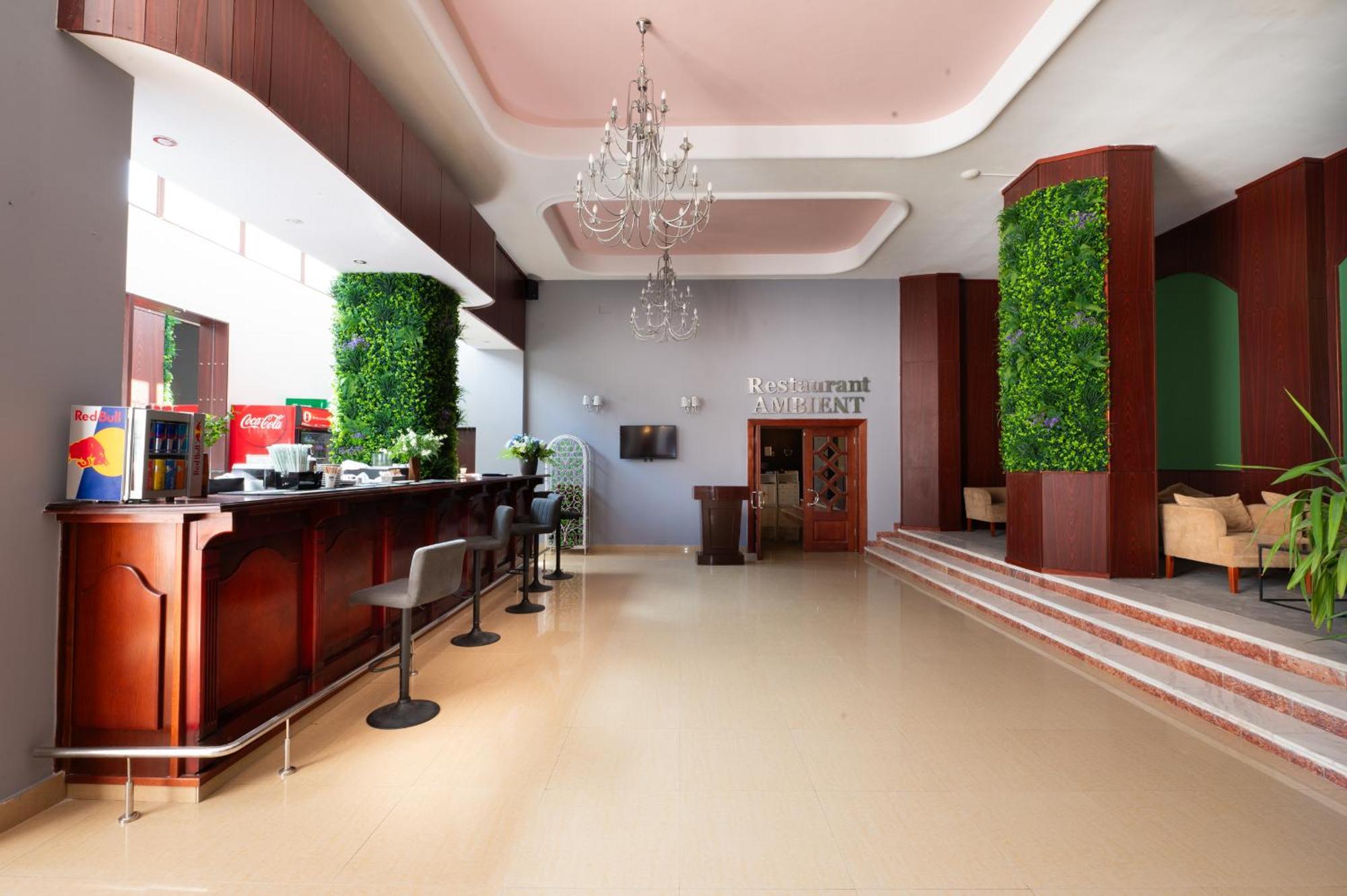 Hotel Ambasador Mamaia Buitenkant foto